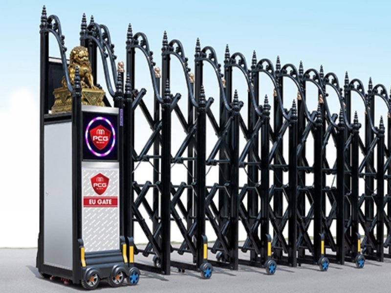 Cổng xếp hợp kim nhôm thiết kế sang trọng